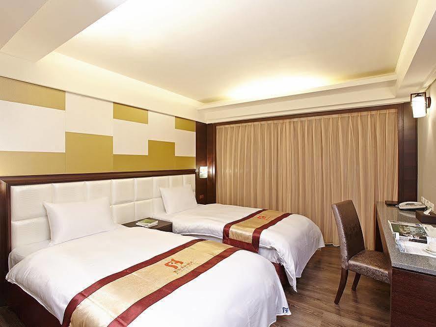 Fish Hotel Taitung Екстер'єр фото